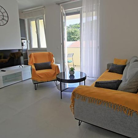 Bonaca Apartment เซนญ์ ภายนอก รูปภาพ